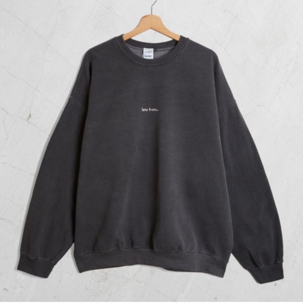 iets frans washed black crewneck sweatshirt